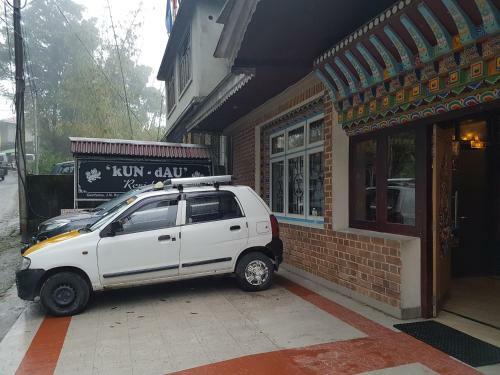 Hotel Kun-dau Residency