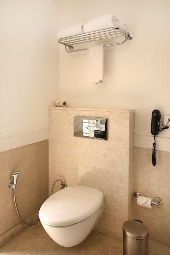Hotel Ahuja Residency Vista Woods