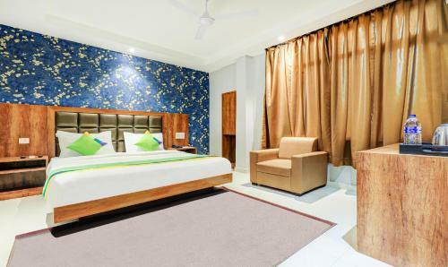 Oyo 9814 Hotel Parnil Palace 2