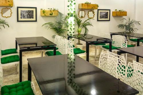 Oyo 9639 Hotel Gsa & Guest House