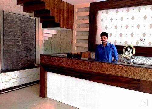 Hotel Shreevara Residency