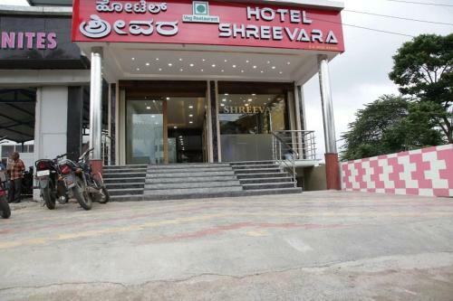 Hotel Shreevara Residency