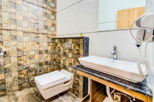 Fabhotel Om Epic Vijay Nagar