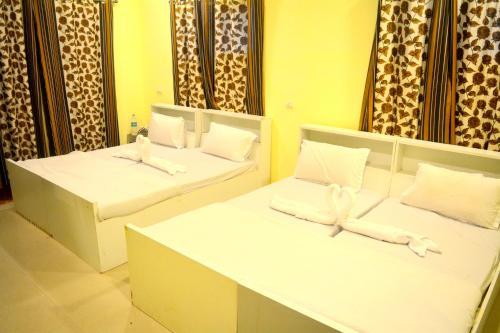 Bed & Breakfast Hotel Dhingra Residency