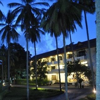 Hotel Coconut Beach Resort