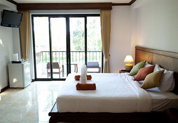 Hotel Coconut Beach Resort