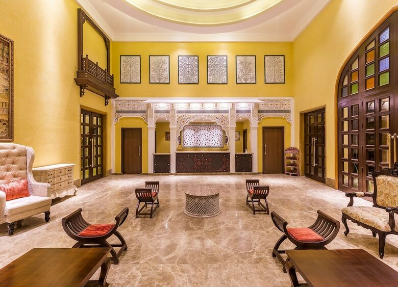 Hotel Sairafort Sarovar Portico