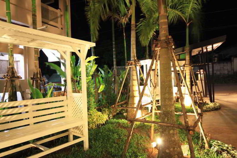 Dee Andaman Hotel Pool Bar