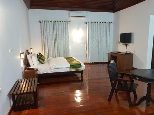 Hotel Kumarakom Heritage