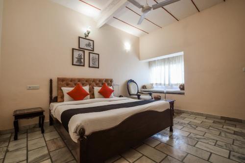 Capital O 23356 Hotel Kumbhal Castle