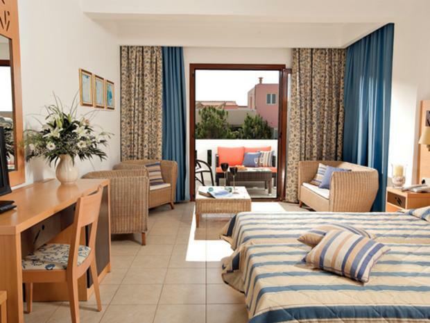 Hotel Maritimo Beach