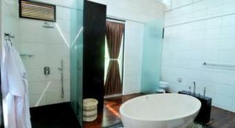 Hotel Marbella Pool Suite Seminyak