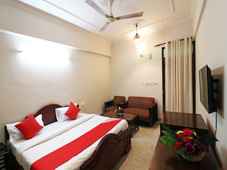 Hotel Oyo 26657 Vrindaban Guest House