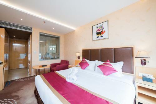 Hotel D'corbiz