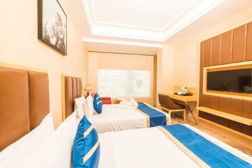 Hotel D'corbiz