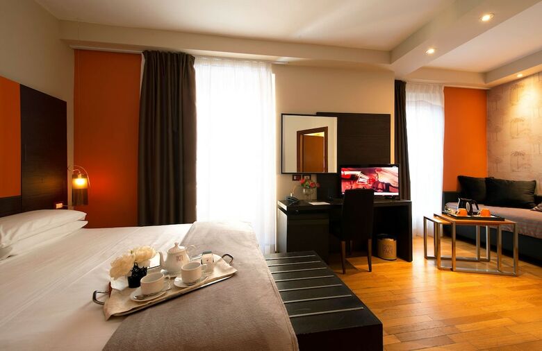 Hotel De La Pace