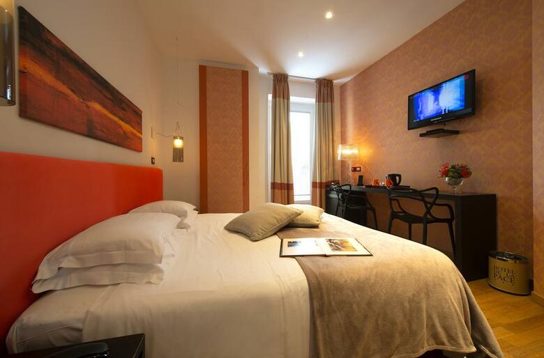 Hotel De La Pace