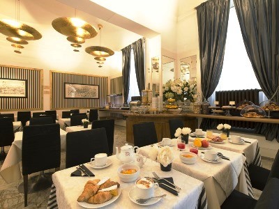 Hotel De La Pace