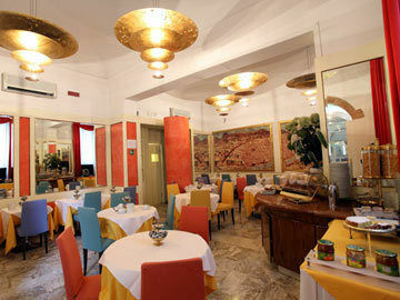 Hotel De La Pace