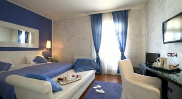 Hotel De La Pace