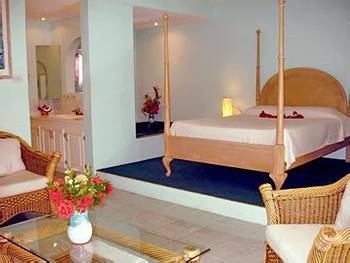 Hotel Harmony Suites
