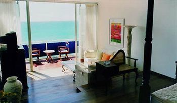 Hotel Blue Haven