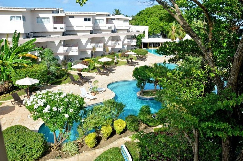 Hotel Tropikist Beach