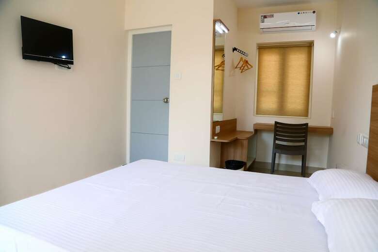 Oceanside Hotel