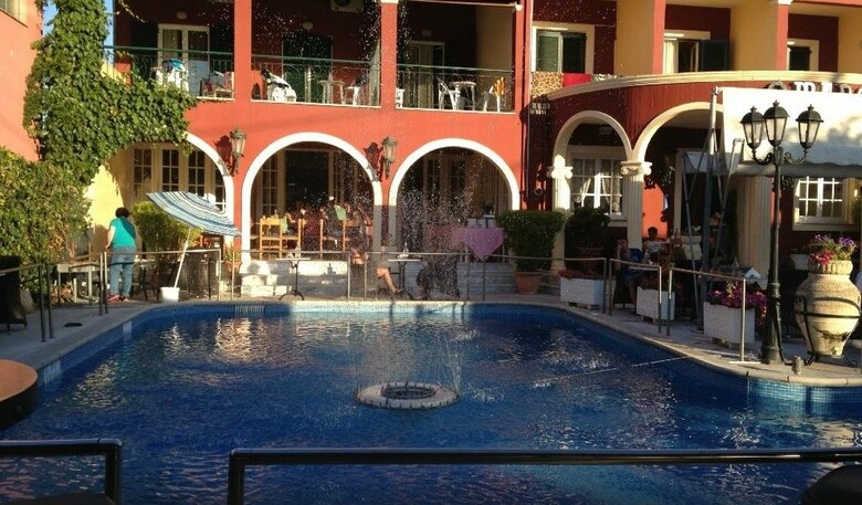 Hotel Omiros