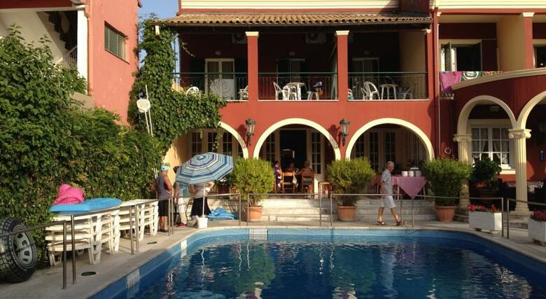 Hotel Omiros