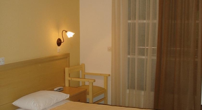 Hotel Omiros