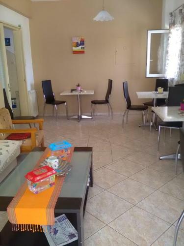 Hotel To Giouli