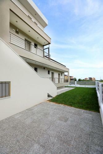 Kallini Apartments