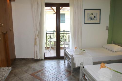 Niriides Apartments
