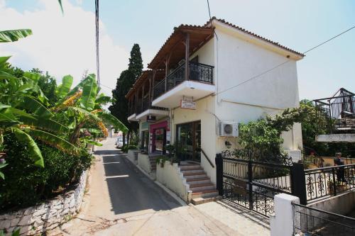 Niriides Apartments