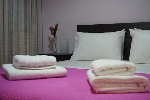 Navarino Square Apartment
