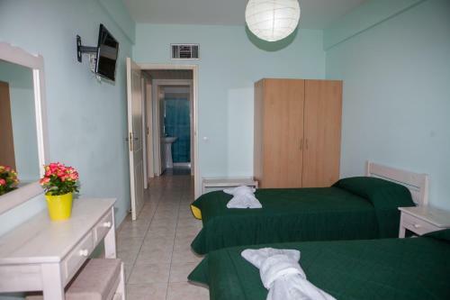 Iliana Apartments