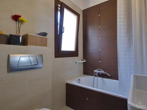 Trapezaki Villa Sleeps 6
