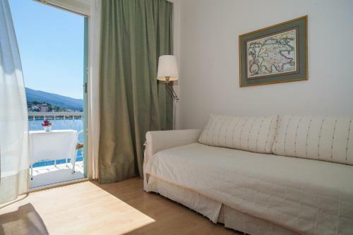 Hotel Saron
