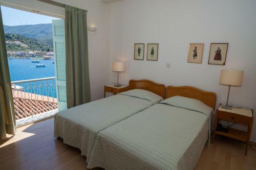 Hotel Saron