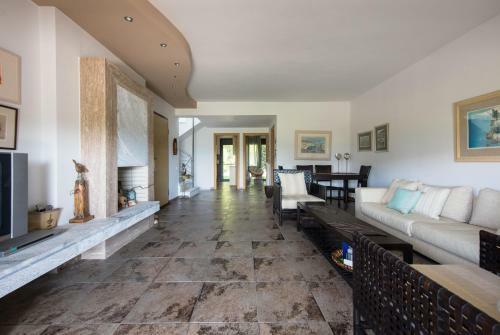 Alkioni Beach Villa