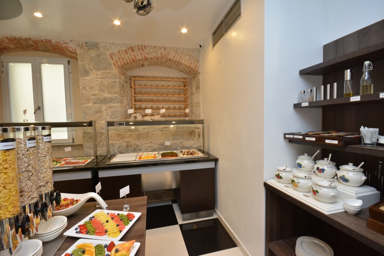 Jupiter Luxury Hotel