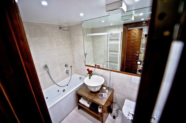 Jupiter Luxury Hotel