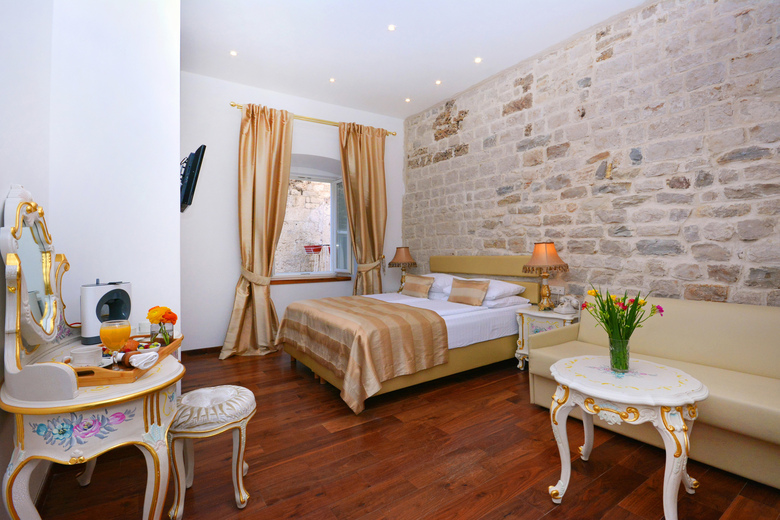 Jupiter Luxury Hotel