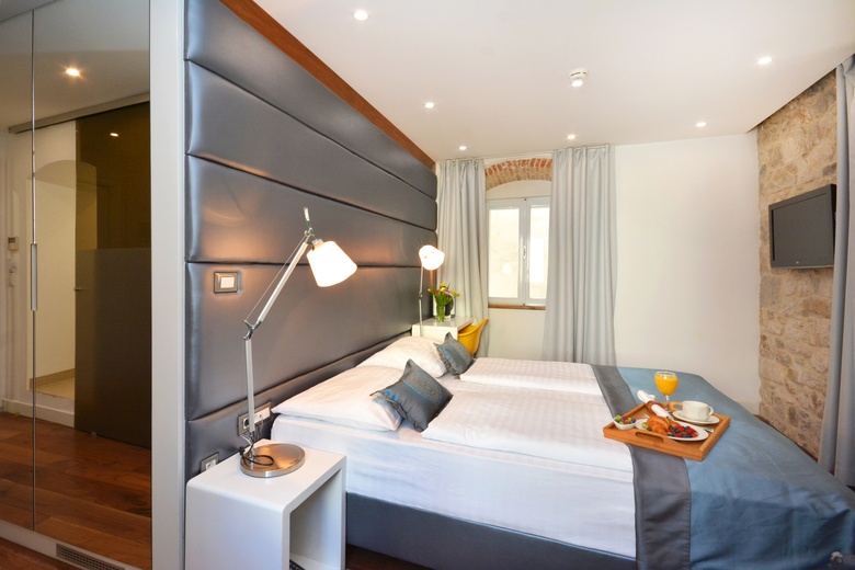 Jupiter Luxury Hotel
