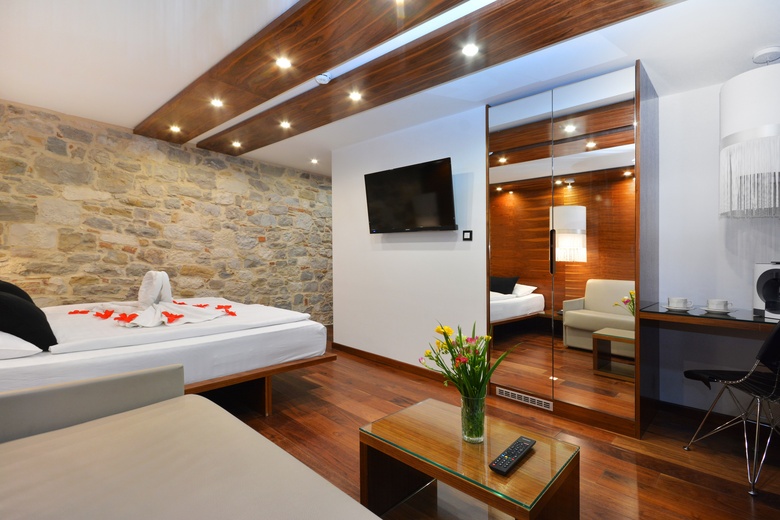 Jupiter Luxury Hotel