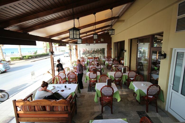 Aparthotel Birais Beach Studios