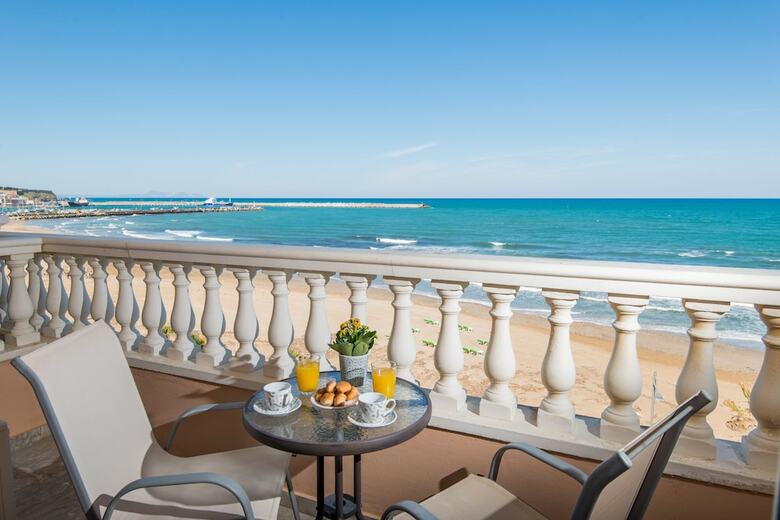 Aparthotel Birais Beach Studios