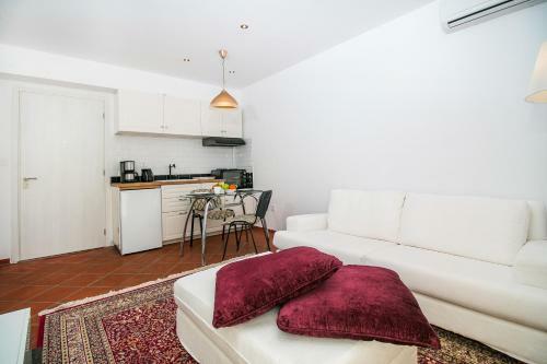 Danezis City Stars Apartments