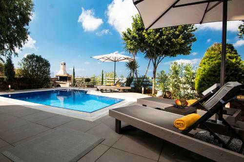 Stone Lion Luxury Villa